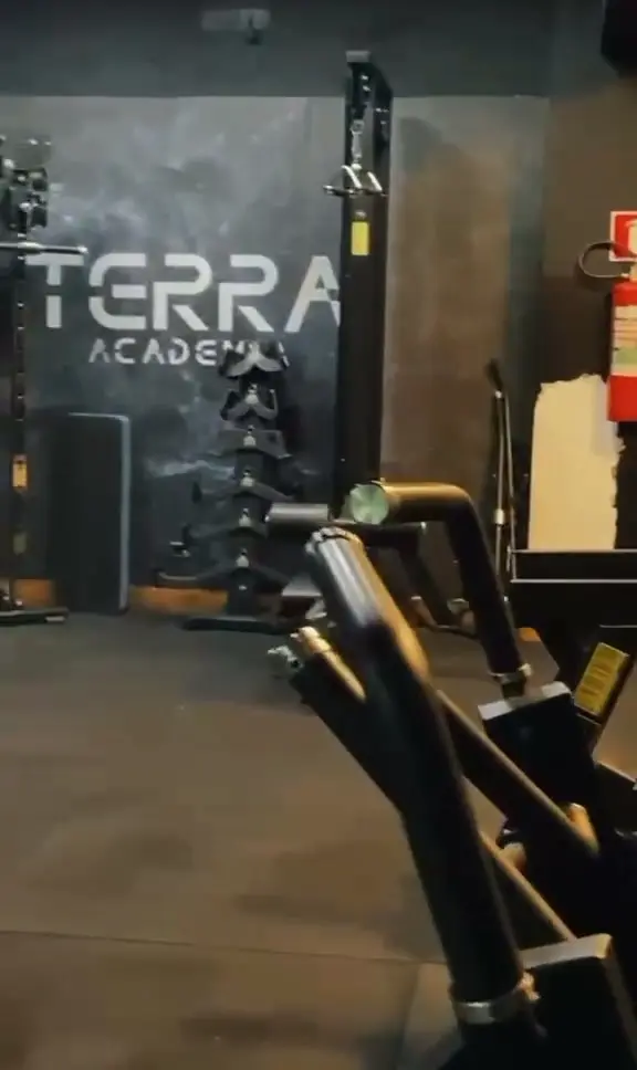 Identidade Terra na Terra Academia